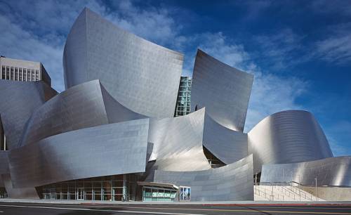 Curves of Steel: CATIA and the Walt Disney Concert Hall